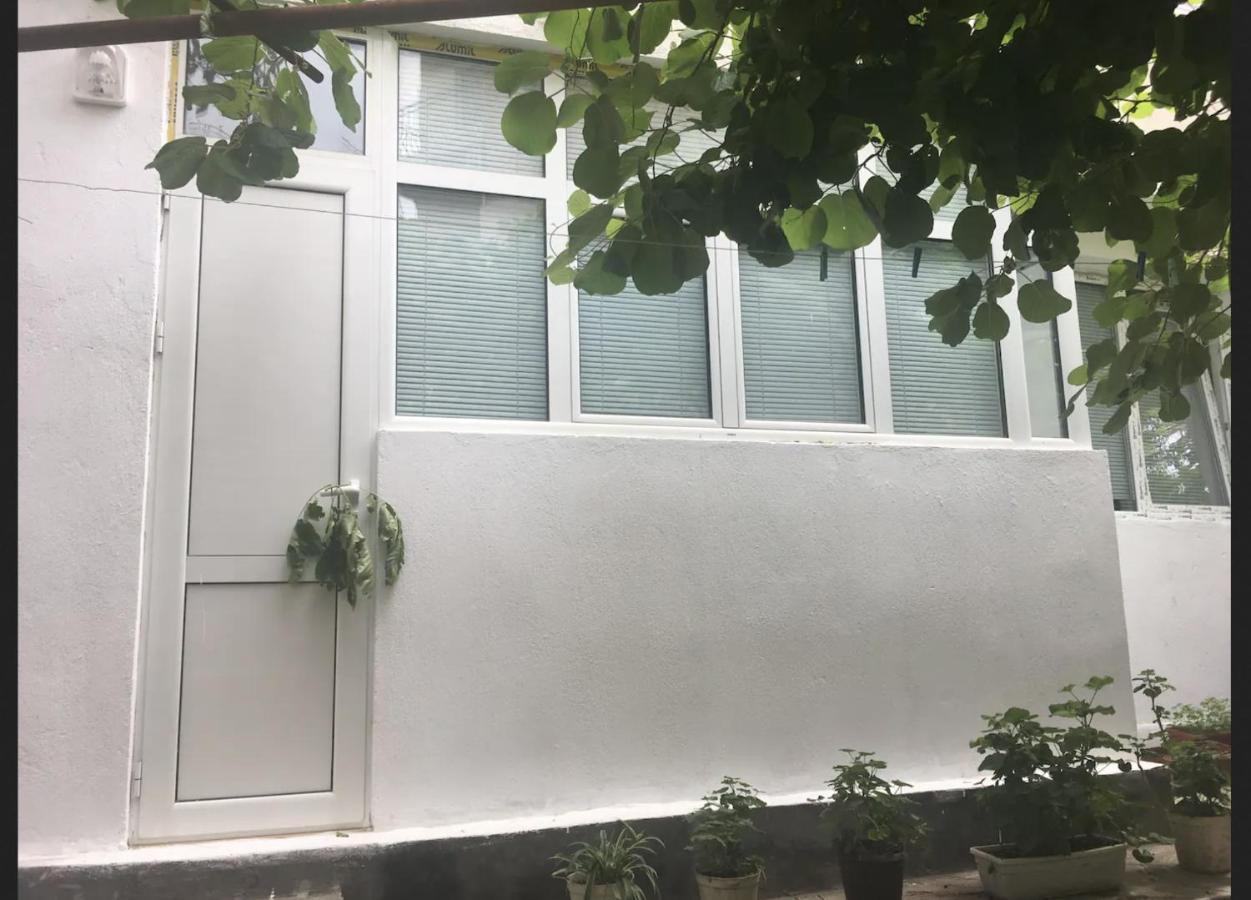 Private Room With Lovely Yard Sandanski Buitenkant foto